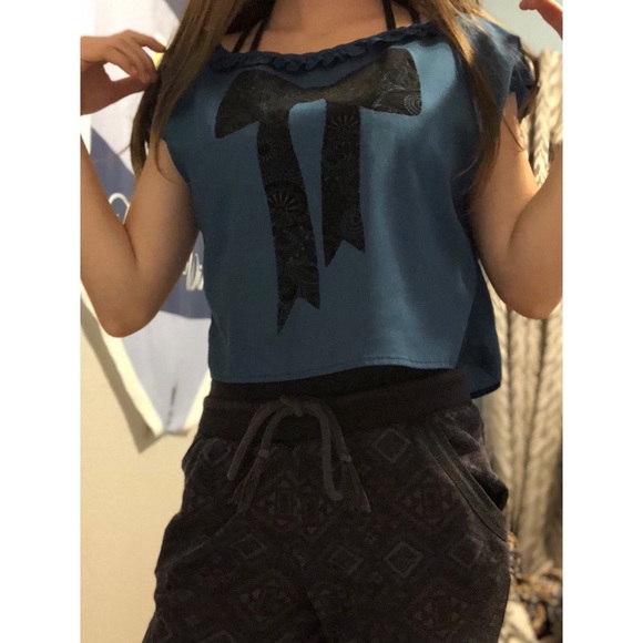 Blue and black bow crop top - Picture 2 of 4